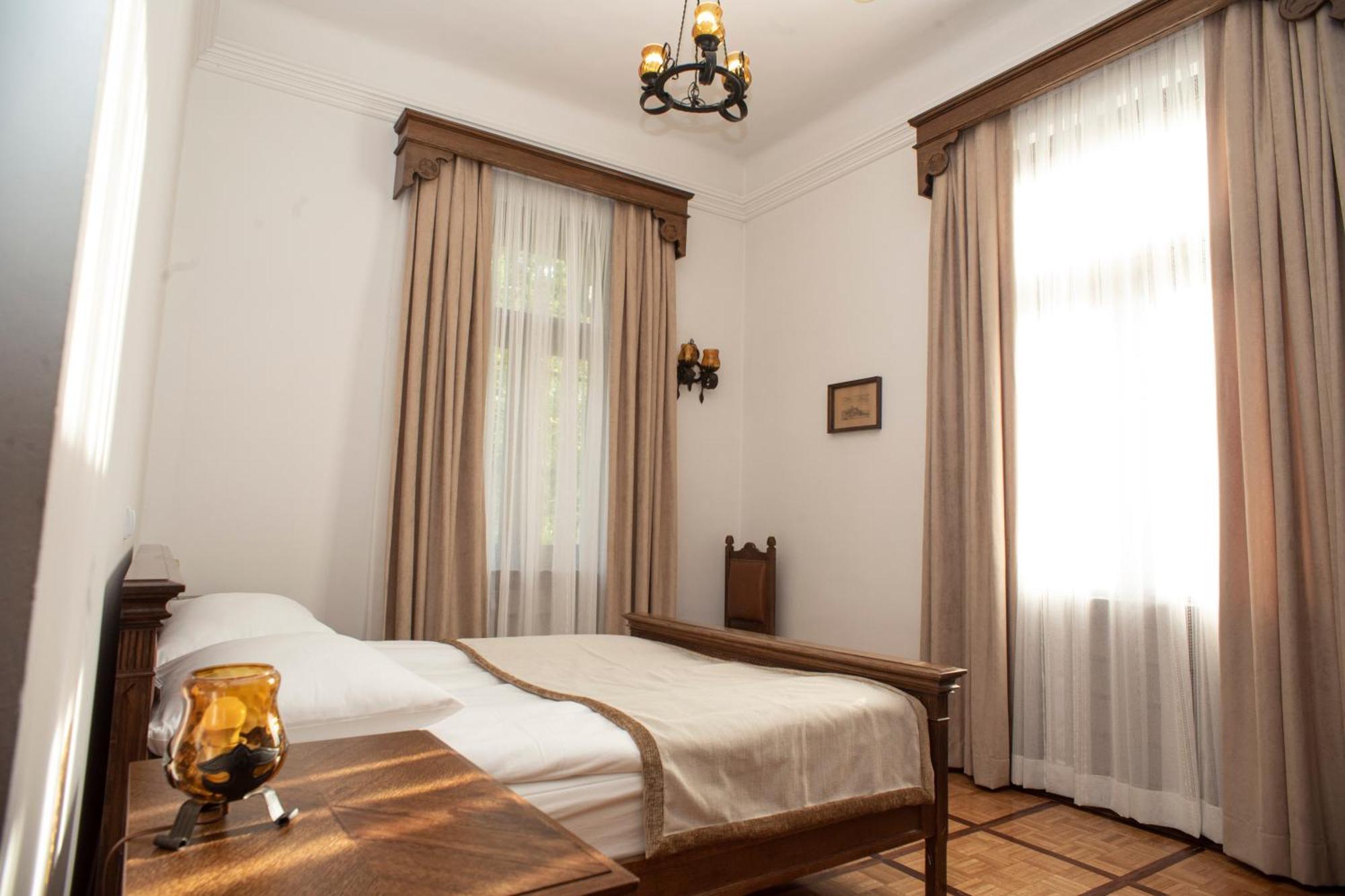 Vila Herberstein Велене Стая снимка